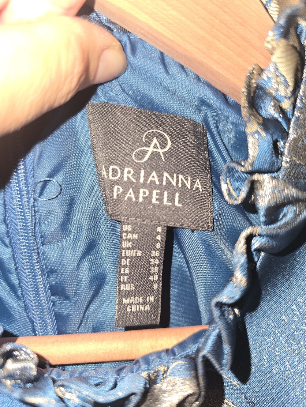 Adrianna Papell- ruffle sleeveless jacquard cocktail dress with POCKETS! - Picture 3 of 4